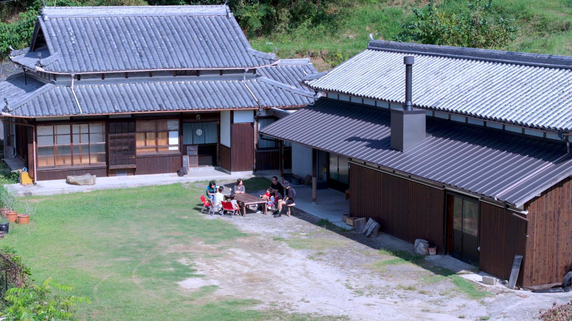 猫と図書館のある宿 草地家 Kusachike Minamiawaji Dış mekan fotoğraf